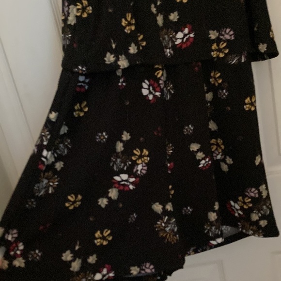 Juniors black floral romper with halter top - Size Large - Picture 2 of 2